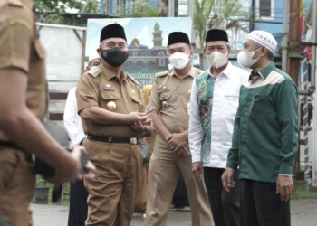 Bupati HSS Hadiri Saprah Amal Masjid Al-Ettihad Loksado