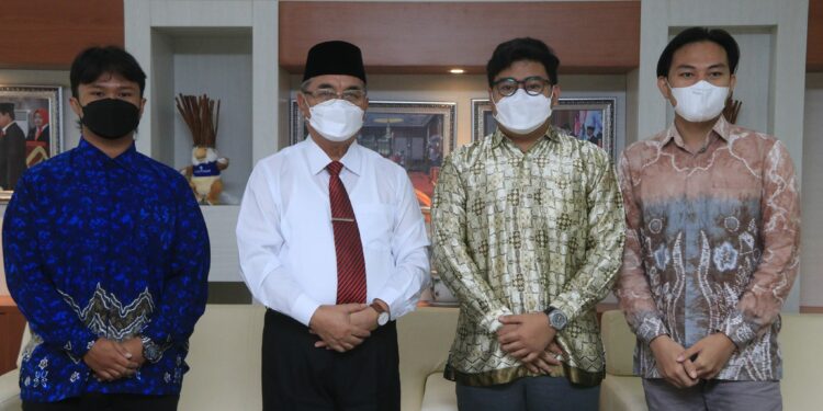 Bupati HSS Terima Kunjungan KM HSS Malang