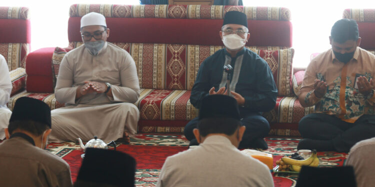 Bupati Hulu Sungai Selatan beserta jajaran kembali bersilaturahmi dan mudzakarah dengan Keluarga Alm. TGH. Muhammad Riduan Baseri (Guru Kapuh)