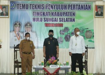 TEMU  TEKNIS BERSAMA PENYULUH PERTANIAN, BUPATI HSS : TINGKATKAN SEKTOR  PERTANIAN MELALUI SDM YANG BERKUALITAS DENGAN MENDORONG TUMBUHNYA PETANI  MILENIAL