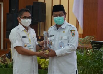 Alhamdulillah, Pemerintah Kabupaten Hulu Sungai Selatan (Pemkab. HSS) kembali menerima Penghargaan Pembangunan Daerah (PPD) Provinsi Kalsel Tahun 2022, dengan Kategori Kabupaten Terbaik I (Satu).