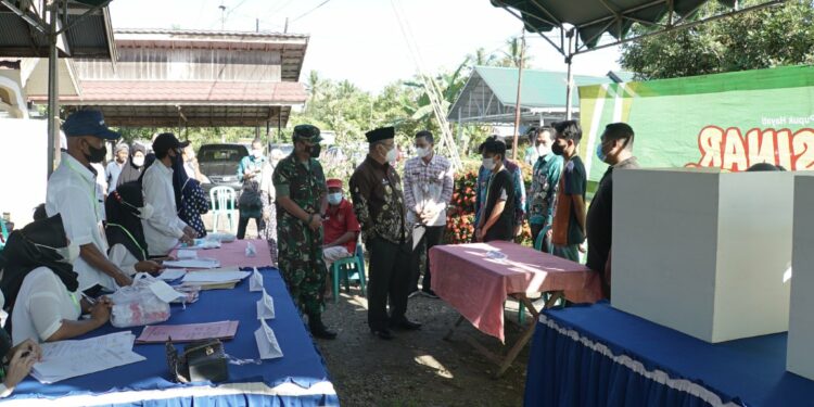 BUPATI DAN WABUP TINJAU PELAKSANAAN PILKADES SERENTAK TAHUN 2022