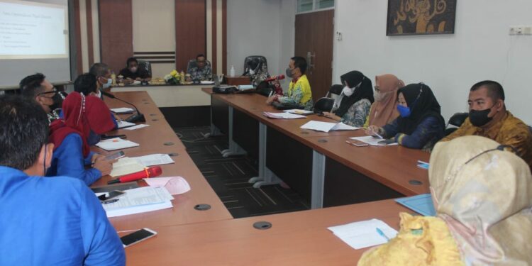 SEKDA KAB. HSS PIMPIN RAPAT MONITORING PROGRES INPUT MONITORING CENTRE FOR PREVENTION (MCP) KPK RI