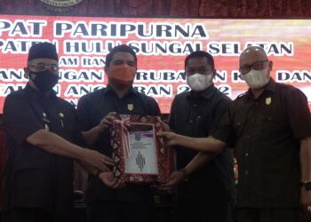 BUPATI HSS SAMPAIKAN KUA DAN PPAS TA 2022