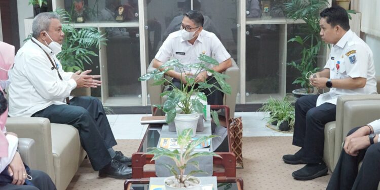 Wabup HSS Menerima Kunjungan Silaturahmi Dari Kepala BPS HSS