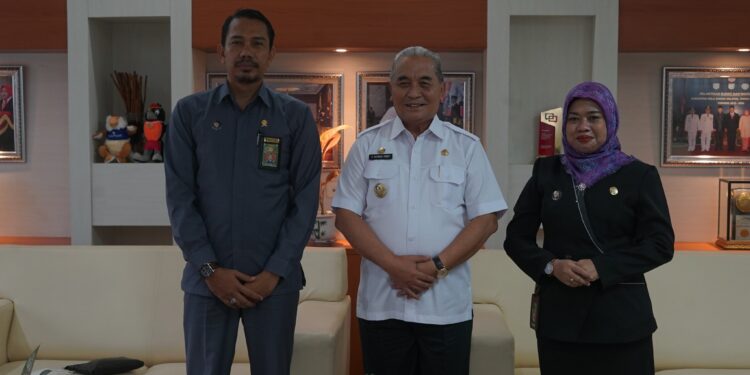 BUPATI TERIMA KUNJUNGAN DARI PENGADILAN AGAMA NEGARA