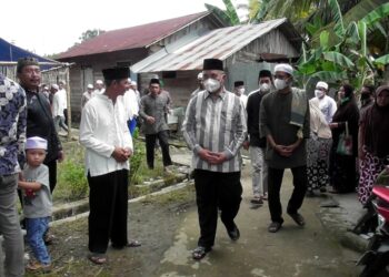 PEMKAB HSS BERBELA SUNGKAWA ATAS WAFATNYA KADES BAMBAN UTARA
