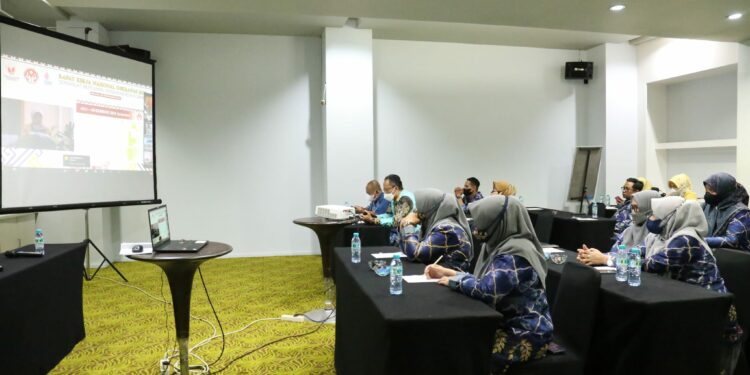 KETUA DEKRANASDA HSS IKUTI RAKERNAS