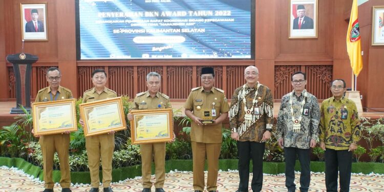 PEMKAB HULU SUNGAI SELATAN RAIH PENGHARGAAN PADA BKN AWARD 2022