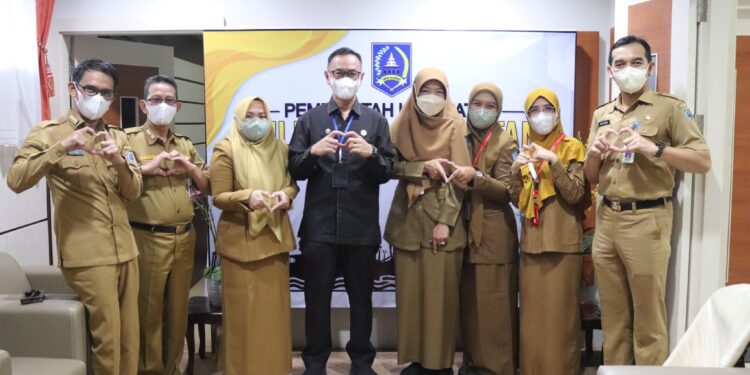 Pemkab HSS Menerima Penyerahan Dokumen Untuk Penilaian Badan Layanan Umum Daerah