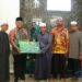 Pemkab HSS Serahkan Bantuan Dana Hibah Untuk Pembangunan Masjid Al-Falah Desa Gambah Dalam Dan Masjid Al-Ettihad Desa Loksado