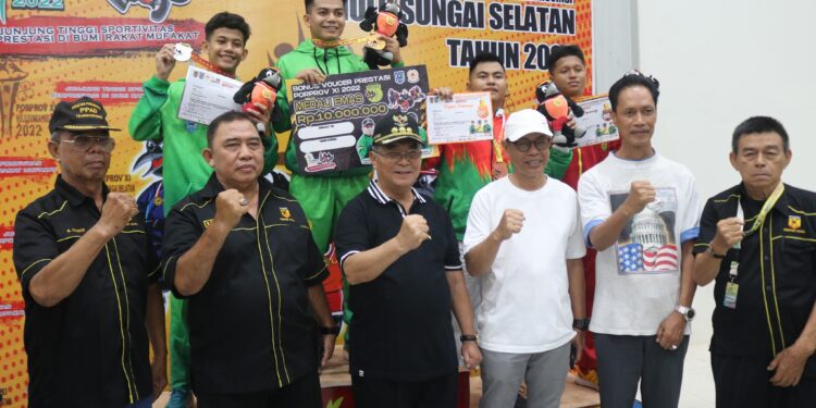 2 Karateka Asal HSS Sabet Gelar, Bupati HSS Kalungkan Langsung Medali Cabor Karate PORPROV XI Kalsel