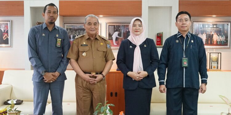 BUPATI TERIMA KUNJUNGAN SILATURRAHMI KETUA PA KANDANGAN DAN KETUA PA NEGARA