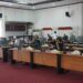 Sekda HSS Mewakili Bupati HSS Menyampaikan Jawaban Eksekutif Atas Pandangan Umum Fraksi DPRD
