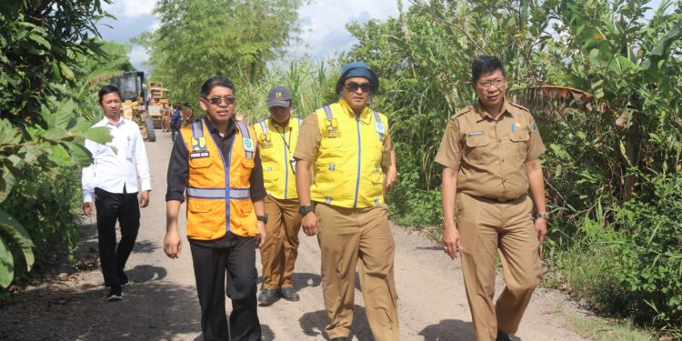 Wakil Bupati HSS Tinjau Pelaksanaan Pembangunan