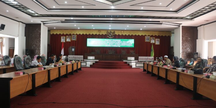 Rapat Pansus Pembahasan Ranperda Pengelolaan Keuangan Daerah
