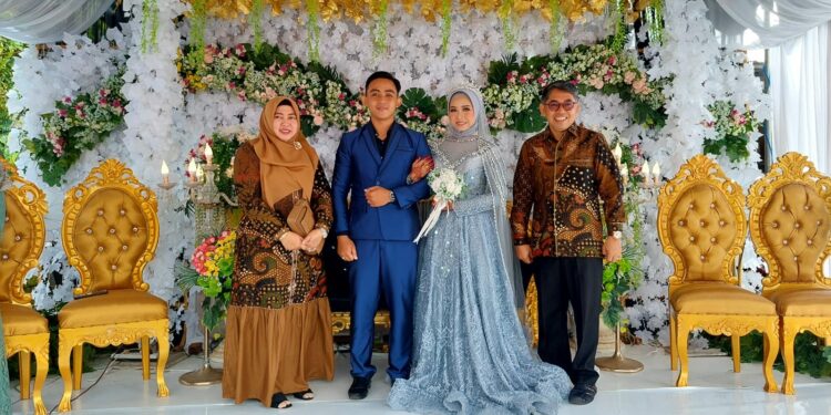 WABUP HSS HADIRI BEBERAPA UNDANGAN PERNIKAHAN