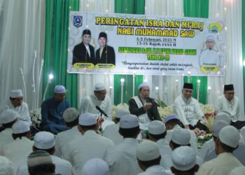 HADIRI PERINGATAN ISRA MI’RAJ BUPATI H. ACHMAD FIKRY MEMINTA MASYARAKAT AGAR TERUS BISA MEMAKMURKAN LANGGAR DAN MESJID DENGAN SHOLAT BERJAMAAH