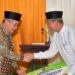 PEMERINTAH KABUPATEN HULU SUNGAI SELATAN MENYERAHKAN DANA HIBAH KEPADA MAJELIS ULAMA INDONESIA (MUI) HSS DAN DEWAN MESJID INDONESIA (DMI) HSS.