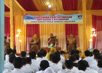 PERESMIAN PERPUSTAKAAN SMPN 2 KANDANGAN