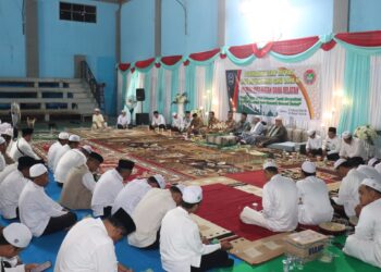 RATUSAN GURU PERINGATI ISRA MI’RAJ DI GOR DAHA SELATAN