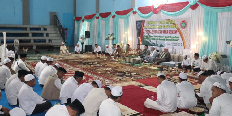 RATUSAN GURU PERINGATI ISRA MI’RAJ DI GOR DAHA SELATAN