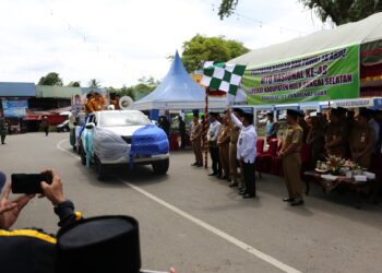WABUP LEPAS PAWAI TA’ARUF KAFILAH MTQ NASIONAL TINGKAT KABUPATEN HSS