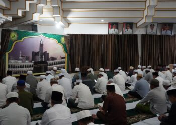 BUPATI HSS GELAR HAULAN AYAHANDA, ALM. H. DARHAM HIDAYAT BIN H. TARSI