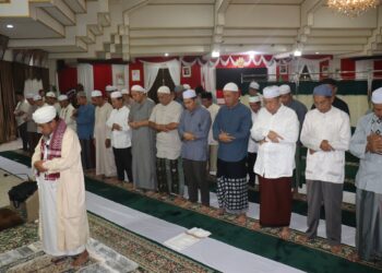 BEKERJA DI PEMERINTAHAN ITU BISA MENJADI IBADAH