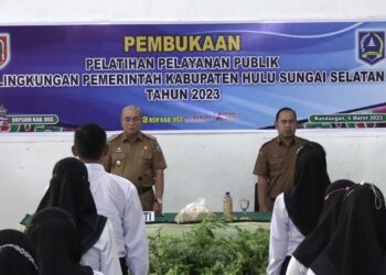 BUKA KEGIATAN PELATIHAN PELAYANAN PUBLIK, BUPATI HSS : ASN HARUS DEKAT DENGAN MASYARAKAT