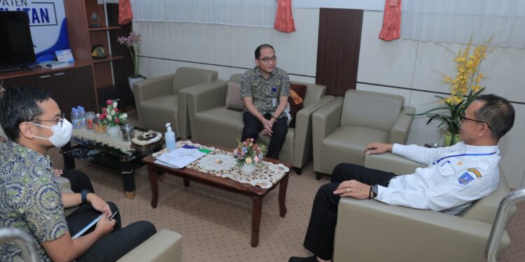 SEKDA HSS TERIMA SILATURAHMI DARI KEPALA BPJS CABANG BARABAI