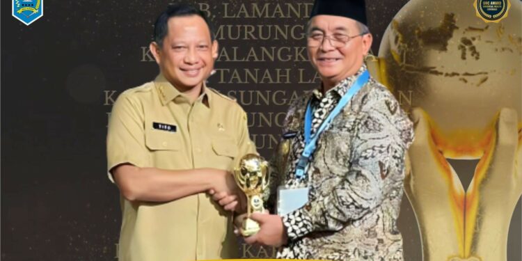 SELAMAT DAN SUKSES KEPADA KABUPATEN HULU SUNGAI SELATAN ATAS PRESTASI YANG TELAH DIRAIH