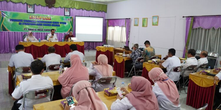 SEKDA KAB. HSS HADIRI EKSPOSE PT. BARITO MEGA KARBONATE MENGENAI RENCANA KEGIATAN PEMULIHAN LINGKUNGAN DAN PEMANFAATAN HASIL HUTAN BUKAN KAYU