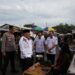 BUPATI HSS TINJAU PASAR TERPADU & PASAR AMANDIT