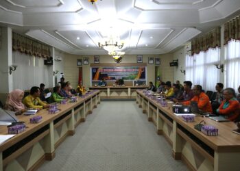 PEMKAB HSS LAKSANAKAN RAKOR ANTISIPASI DAN KESIAPSIAGAAN TERJADINYA KARHUTLA