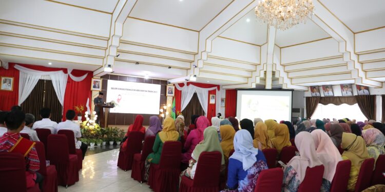 SEMANGAT HARI KARTINI, DINAS PPKBPPPA KAB. HSS GELAR TALKSHOW