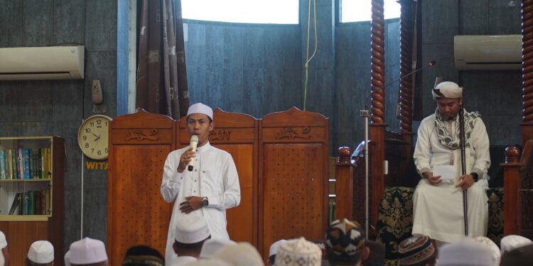BUPATI HULU SUNGAI SELATAN MELAKSANAKAN SHOLAT IDUL ADHA DAN MERAYAKAN HARI RAYA HAJI DENGAN PENUH KHIDMAT