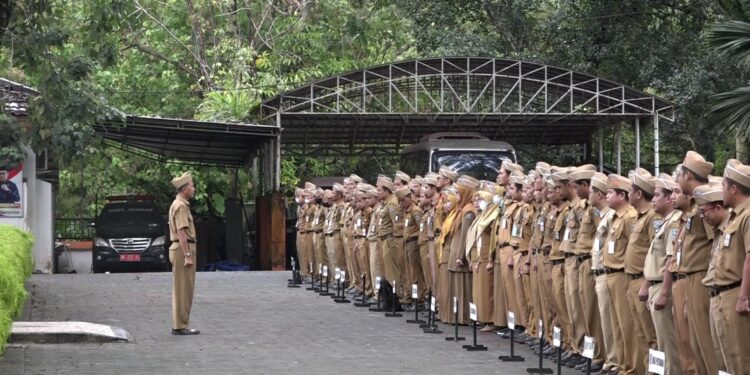 PEMKAB HULU SUNGAI SELATAN LAKSANAKAN APEL GABUNGAN BULAN JULI 2023