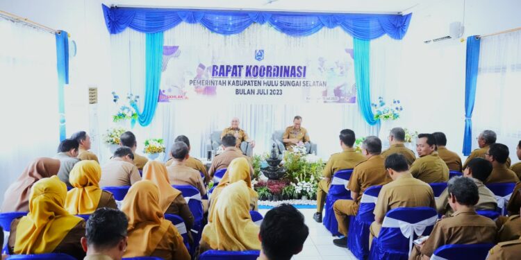 BUPATI HSS HADIRI RAKOR BULANAN PEMERINTAH KABUPATEN, RUTIN SETIAP BULANNYA