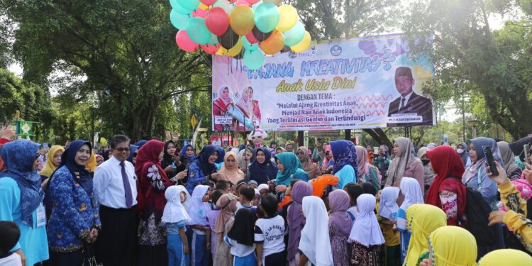 RATUSAN ANAK RAMAIKAN AJANG KREATIVITAS ANAK USIA DINI DI HSS