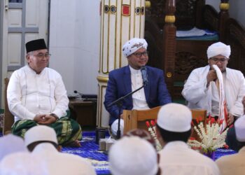 BUPATI HSS HADIRI HAULAN AL HABIB MUHAMMAD BIN ABDUL KARIM ASSEMMAN AL MADANI