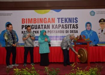 BUPATI HSS BUKA KEGIATAN BIMTEK PENGUATAN KAPASITAS KADER PKK & POSYANDU