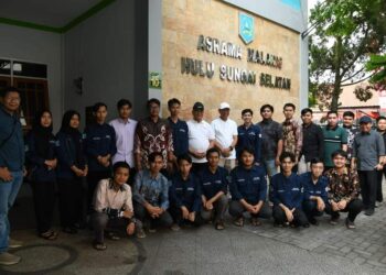 BUPATI HSS KUNJUNGI ASRAMA MAHASISWA DI MALANG