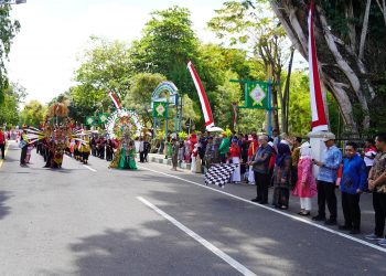 SAMBUT HUT RI KE 78, PEMKAB HSS GELAR PAWAI KARNAVAL KEMERDEKAAN