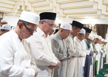 PEMERINTAH DAERAH KAB. HULU SUNGAI SELATAN GELAR SHALAT HAJAT UNTUK PERINGATI HARI JADI PROVINSI KALIMANTAN SELATAN KE-73 DAN HUT KEMERDEKAAN RI KE-78