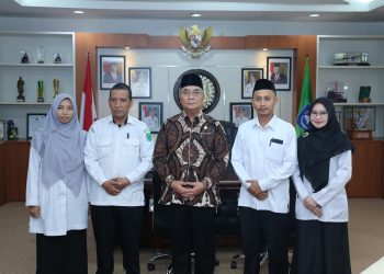 BUPATI HSS SAMBUT SILATURAHMI LBH STAI DARUL ULUM KANDANGAN PENUH DENGAN KEHANGATAN DAN KEKELUARGAAN
