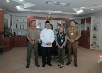 BUPATI HSS MENERIMA KUNJUNGAN VERIFIKATOR DALAM RANGKA SILATURAHMI DAN VERIFIKASI LAPANGAN PROKLIM