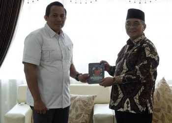 PERERAT SILATURAHMI, BUPATI HSS TERIMA KUNJUNGAN KASAT GASWIL DENSUS 88 KALSEL