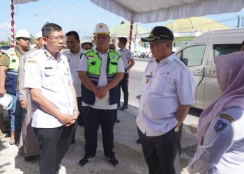 SEBAGAI WUJUD KEPEDULIAN TERHADAP MAHASISWA/I KAB. HSS, BUPATI HSS TINJAU PROGRESS ASRAMA YANG SEDANG DIREHABILITASI