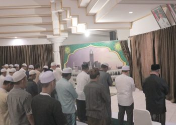 PEMKAB HSS MENGGELAR GERAKAN SHOLAT SUBUH BERJAMAAH DAN PENGAJIAN SUBUH RABU